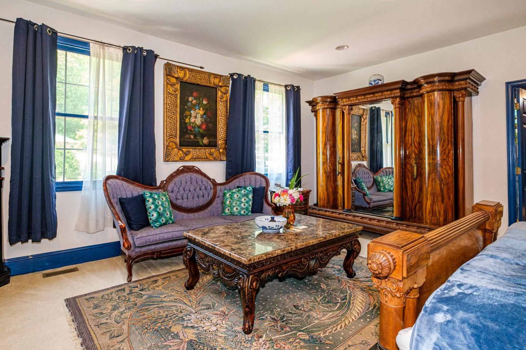 Bed and breakfast Stone Manor Boutique 3*