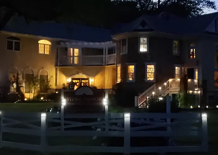 Stone Manor Boutique Inn