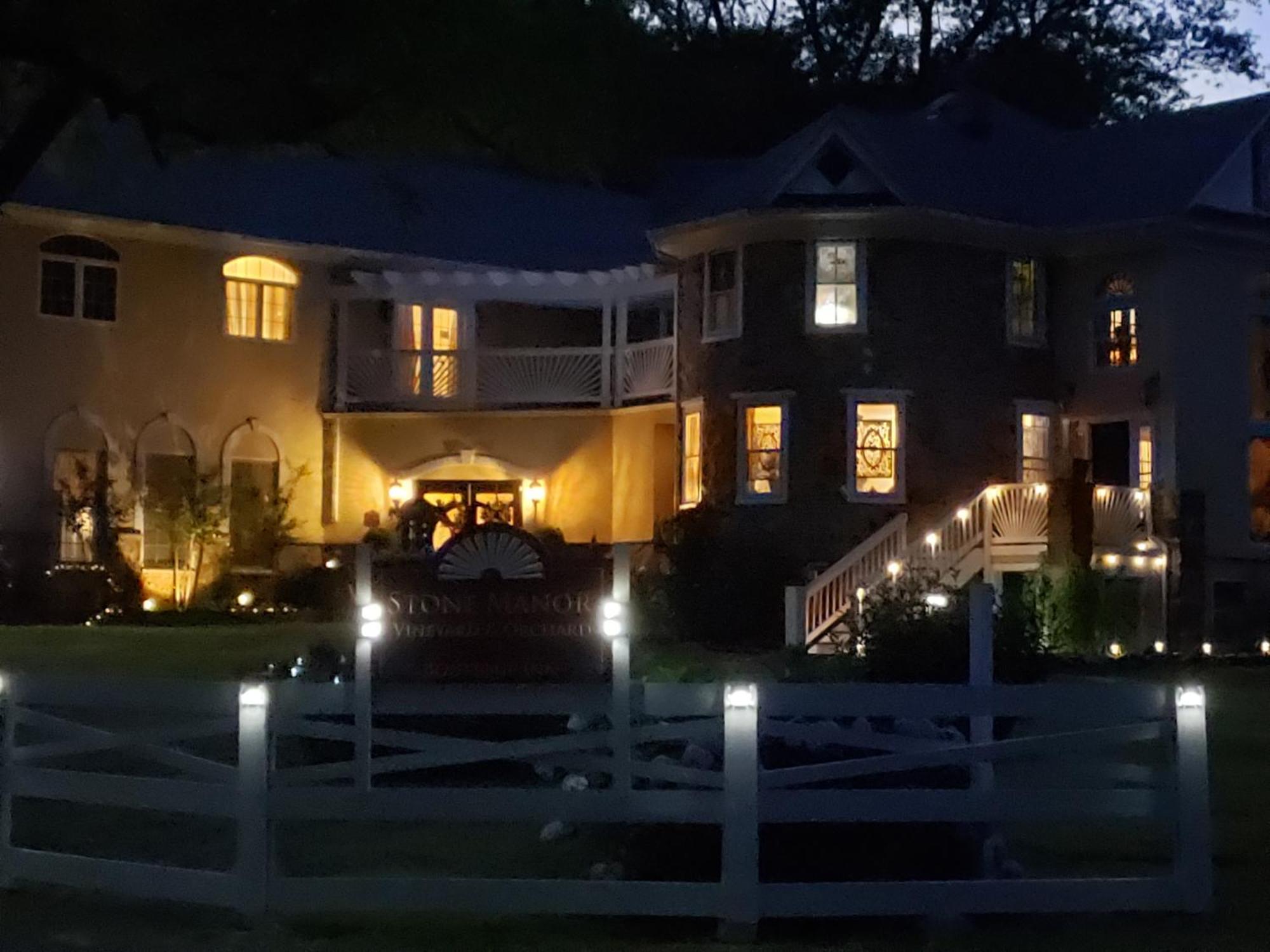 Bed & Breakfast Stone Manor Boutique