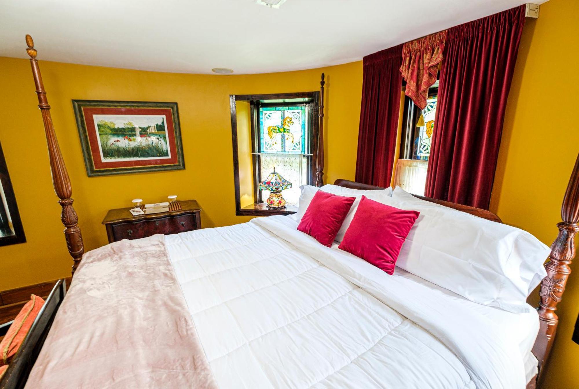 Bed & Breakfast Stone Manor Boutique
