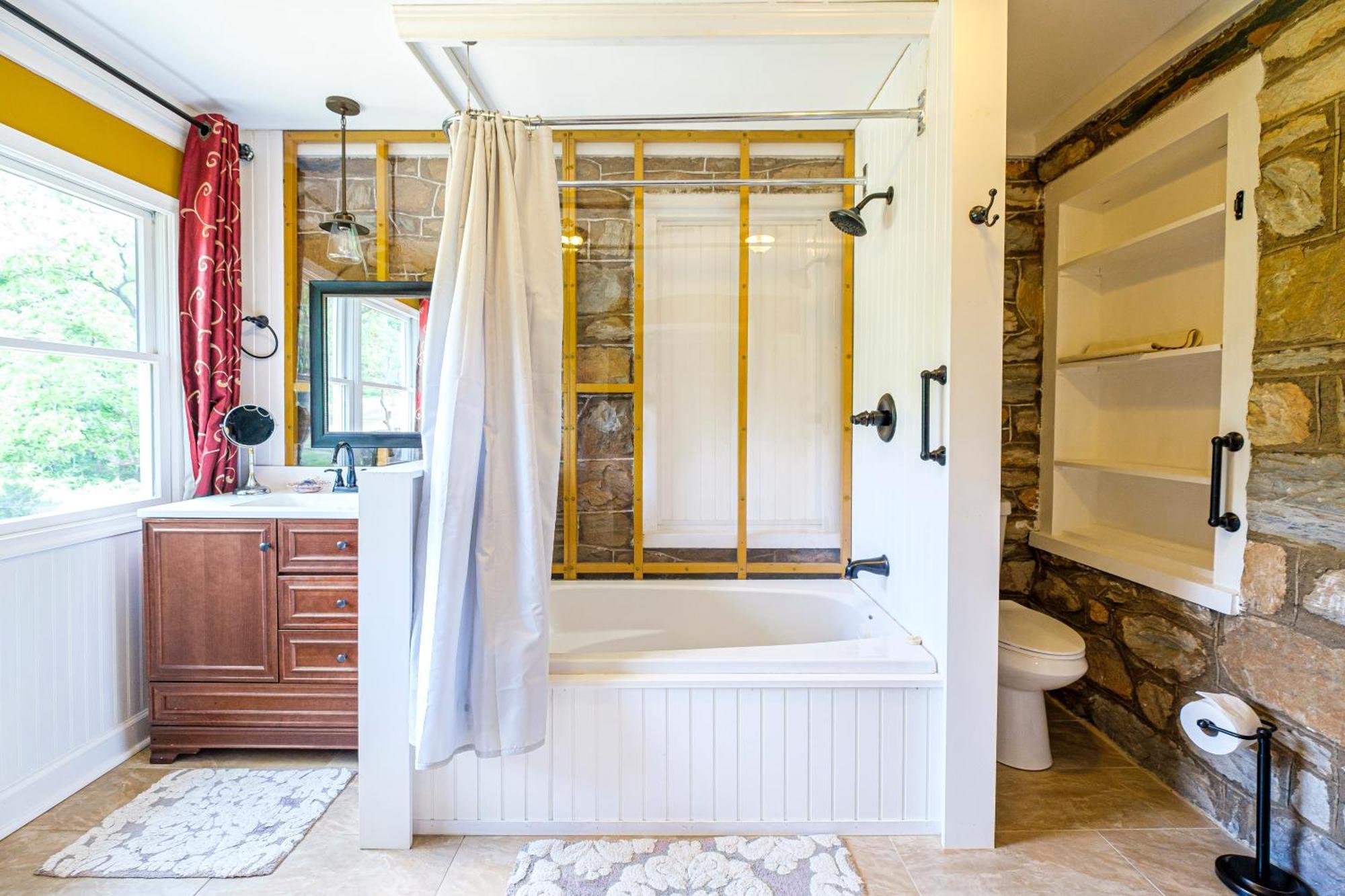 Bed & Breakfast Stone Manor Boutique 3*